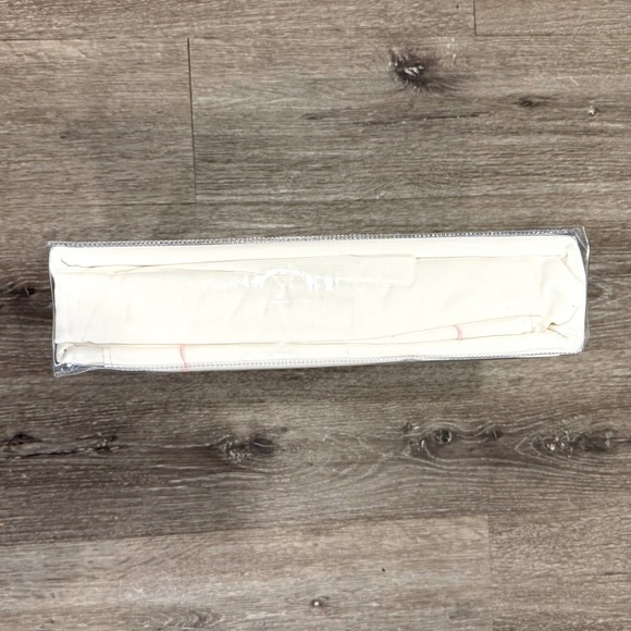 Kassatex King Sheet and Pillow Set- White and Pink Bow Brand New - Picture 6 of 8